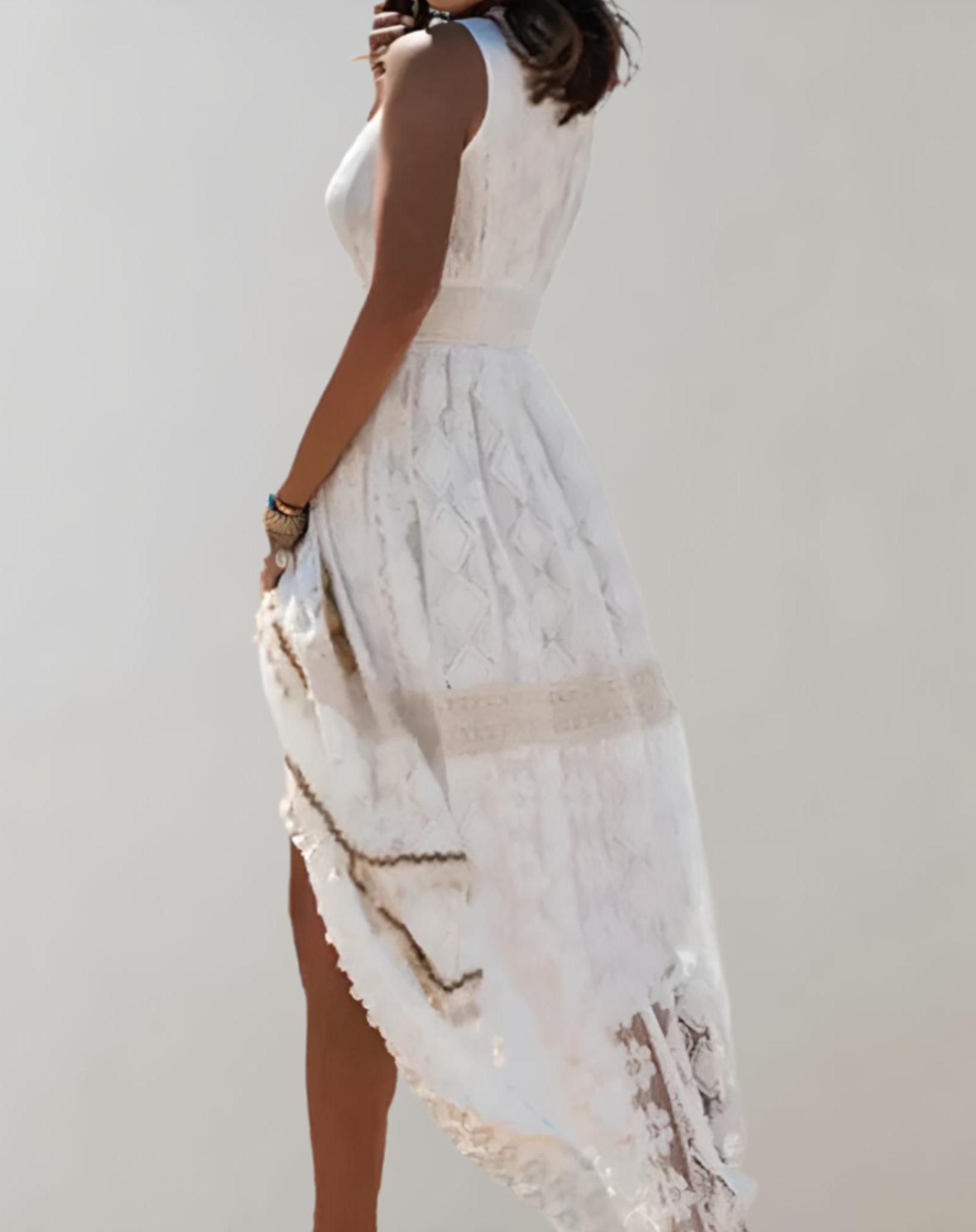 Beautifully Finished Dress in a Timeless Design