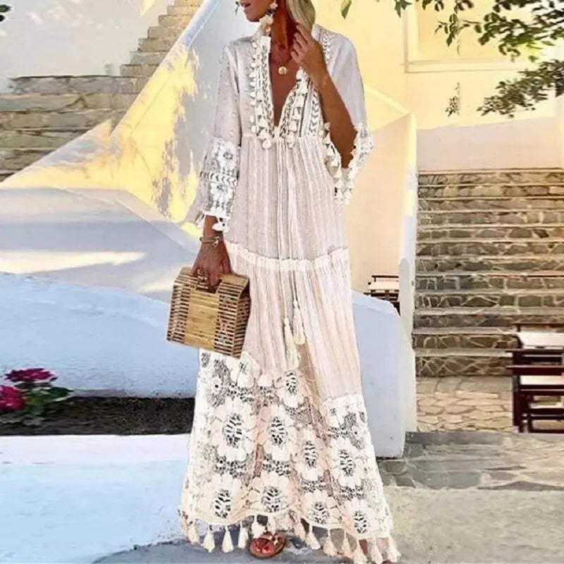 Beautifully Finished Dress in a Timeless Design
