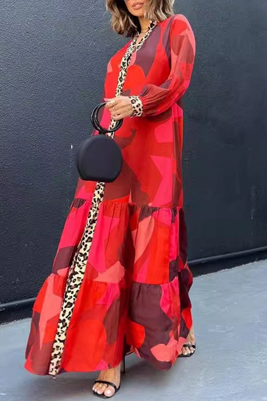 Classic Vintage Dress with a Flattering Fit