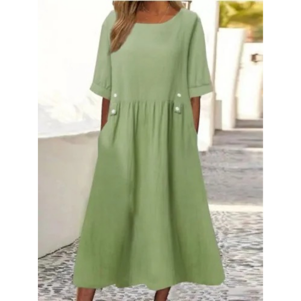 Classic Vintage Dress with a Flattering Fit