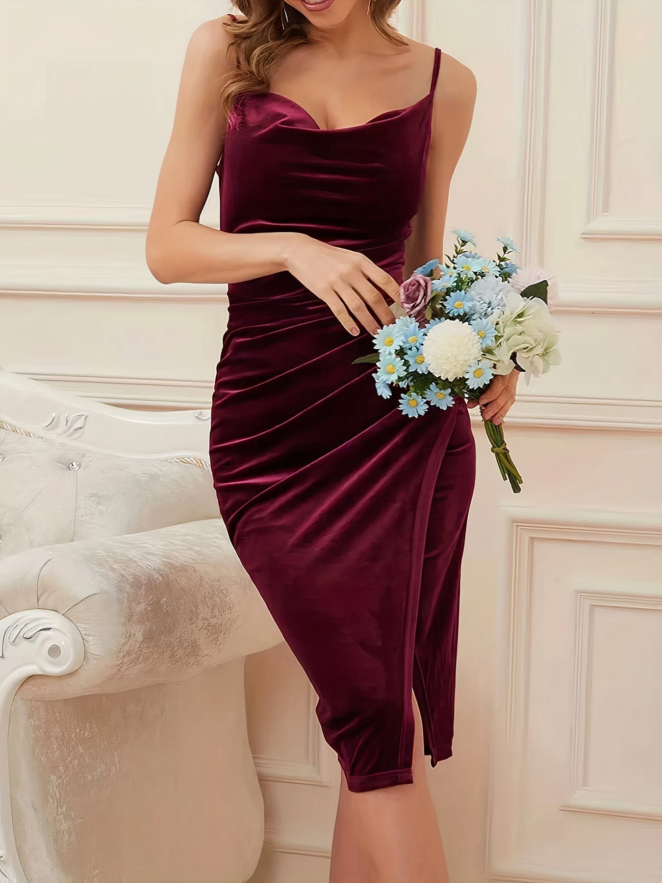 Well Tailored Dress with a Graceful Silhouette