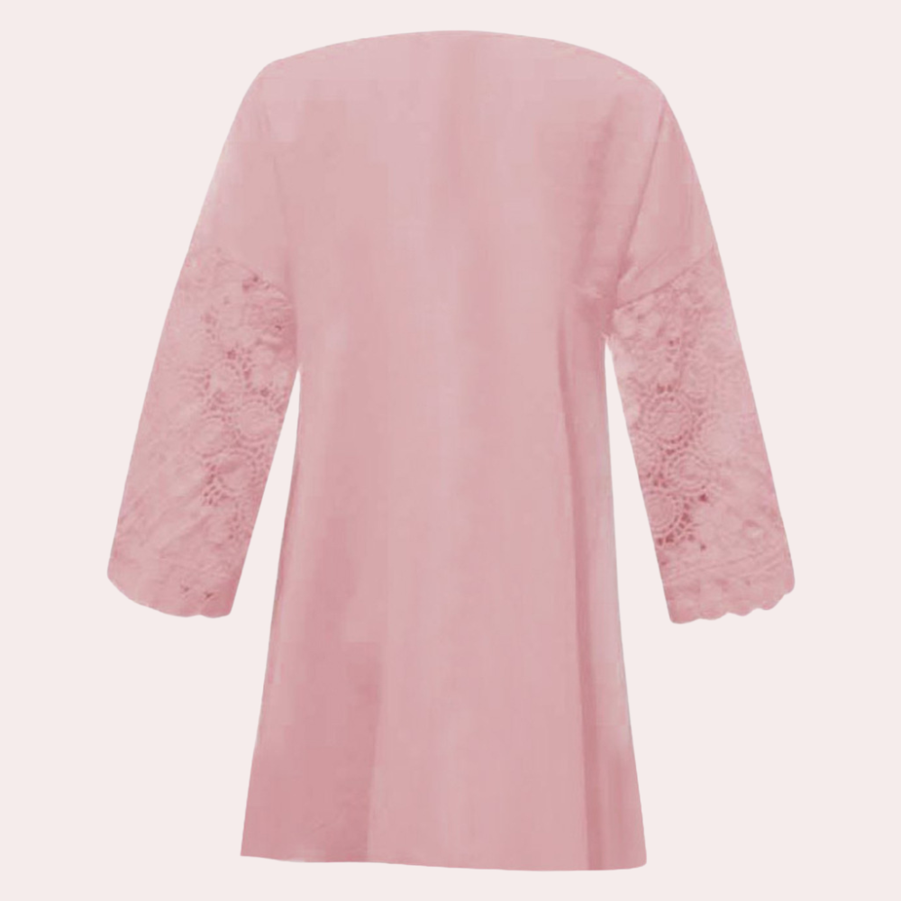 Classic Vintage & Enduringly Stylish Blouse