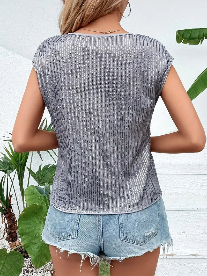 Effortlessly Elegant Blouse with a Timeless Design