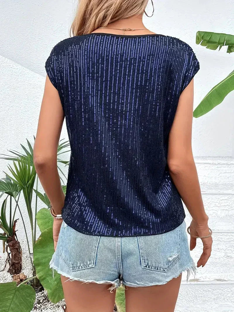 Effortlessly Elegant Blouse with a Timeless Design