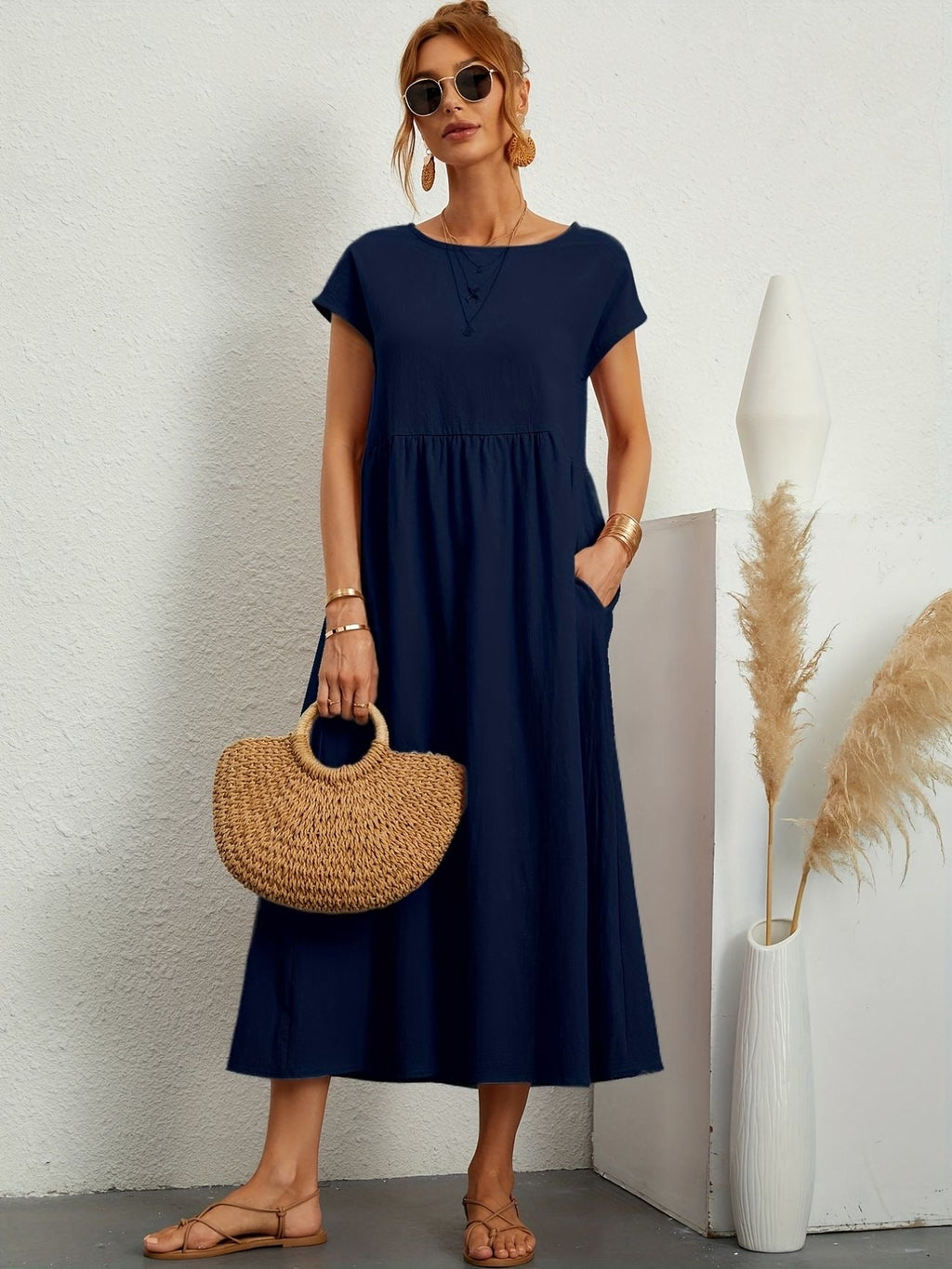 Gracefully Styled Dress for Any Occasion