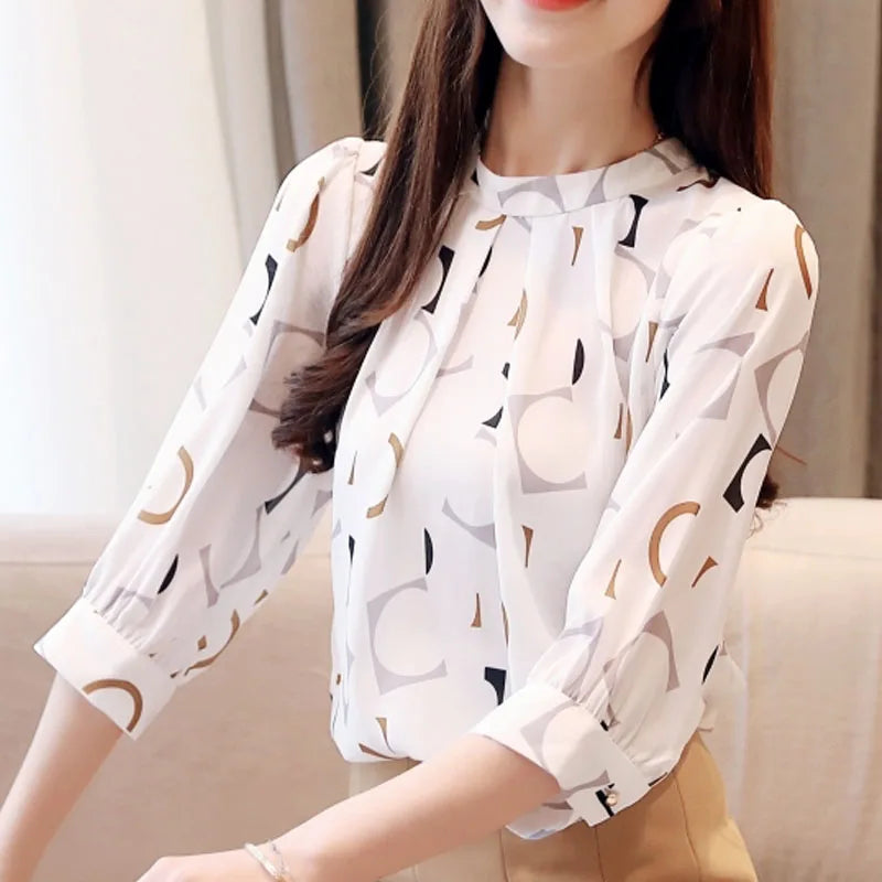 Beautifully Crafted Blouse in a Classic Style
