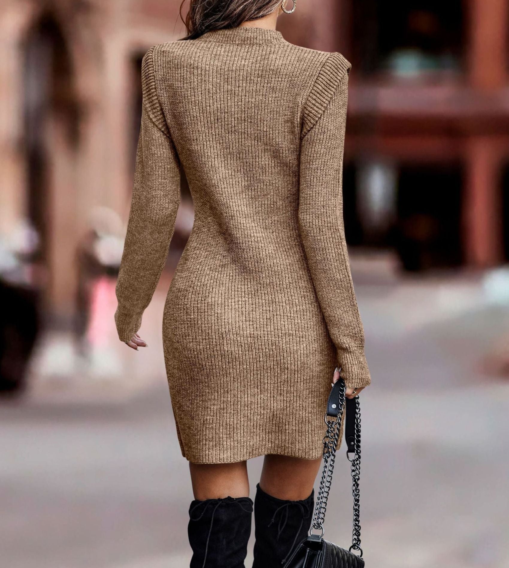 Well Tailored Dress with a Graceful Silhouette