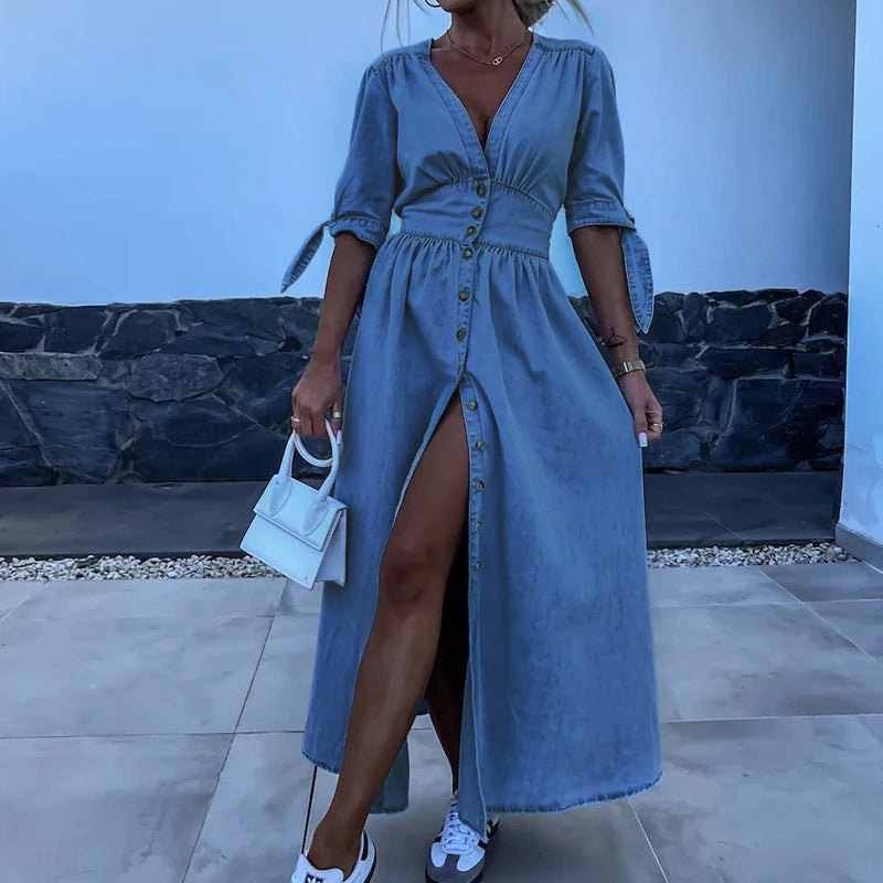 Classic Vintage Dress with a Flattering Fit