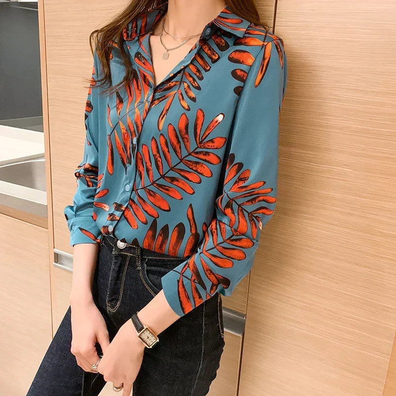 Effortlessly Elegant Blouse with a Timeless Design