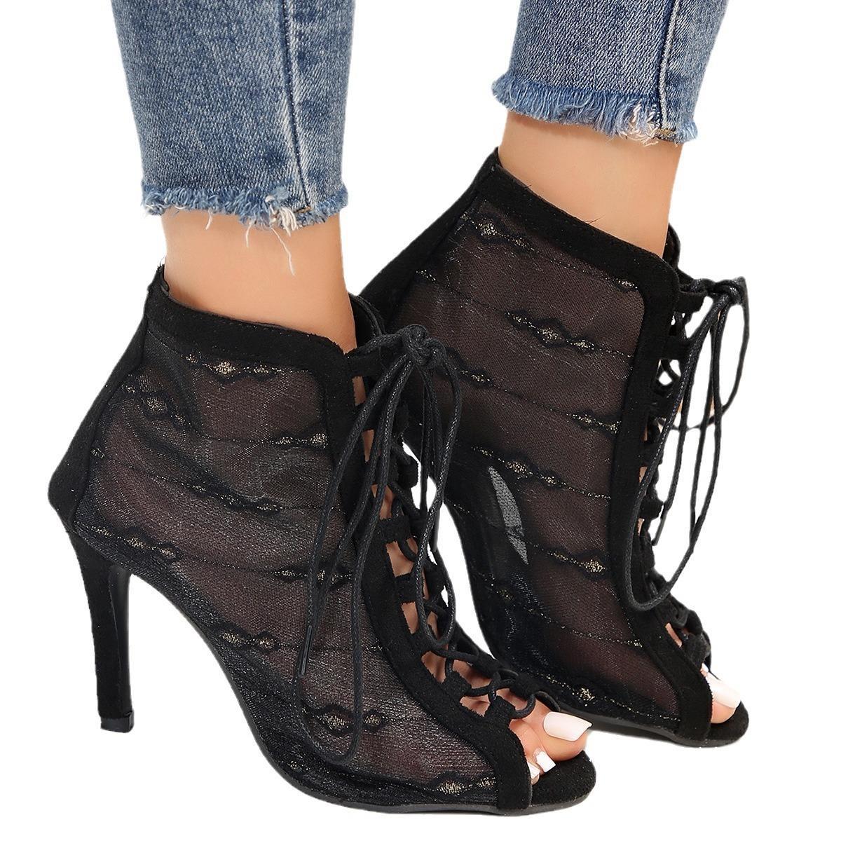 Graceful Orthopedic Sandals for Modern Look
