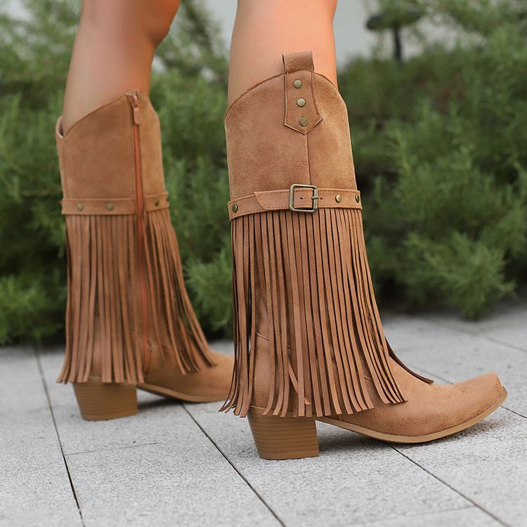 Graceful Orthopedic Boots for Modern Look