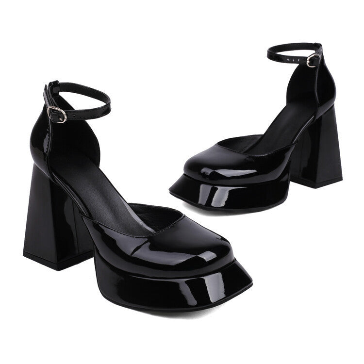 Graceful Orthopedic Sandals for Modern Look