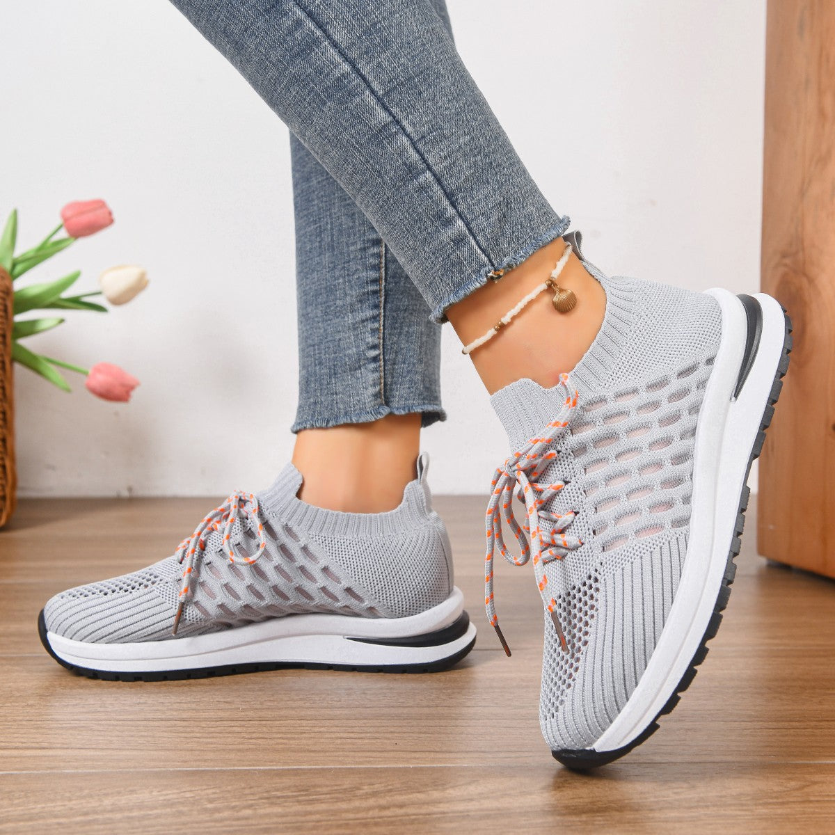 Classic Orthopedic Sneakers with Timeless Style