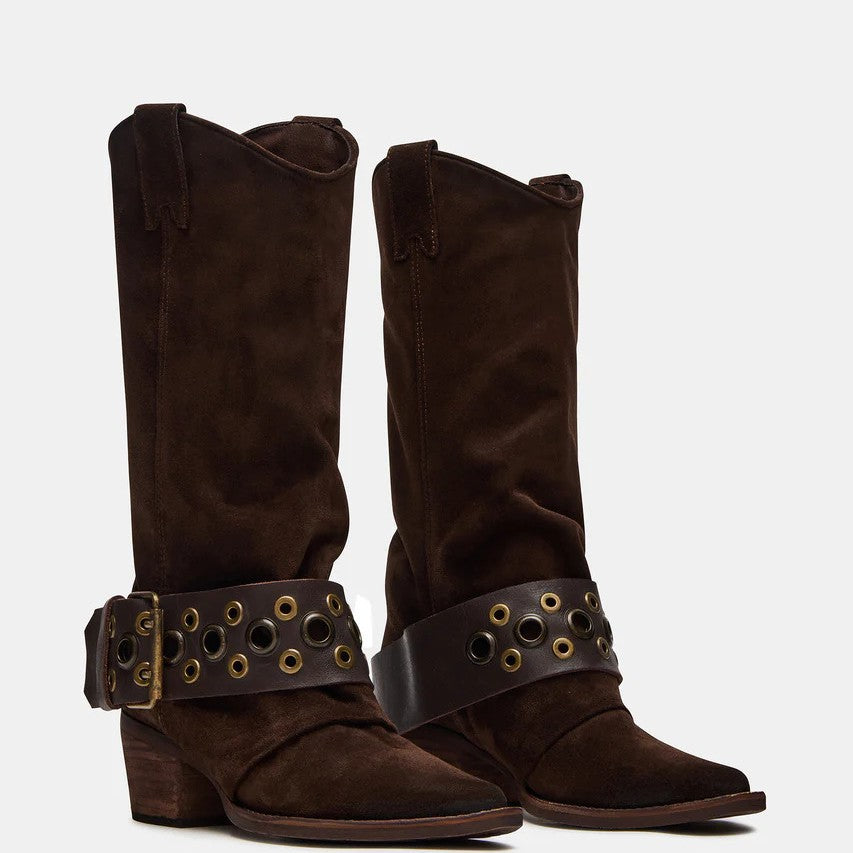 Graceful Orthopedic Boots for Modern Look