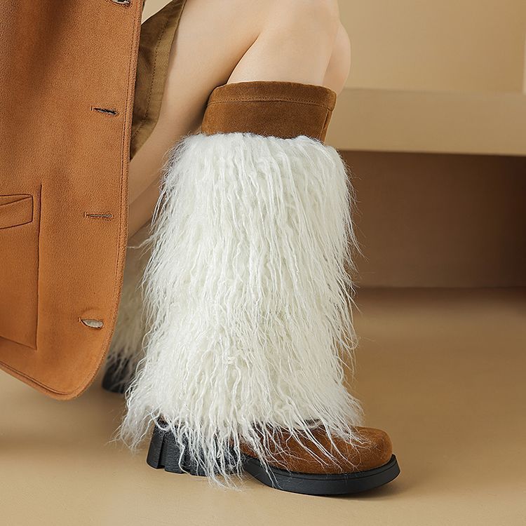 Graceful Orthopedic Boots for Modern Look