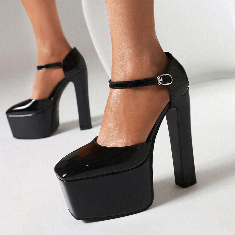Classic Orthopedic Sandals with Timeless Style