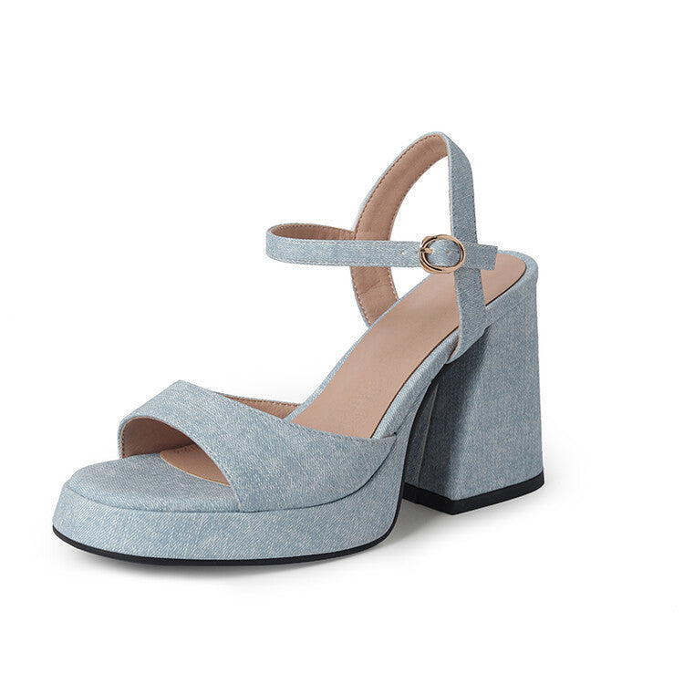 Graceful Orthopedic Sandals for Modern Look