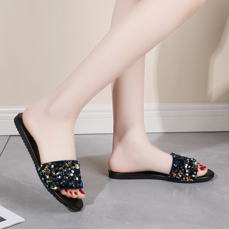 Graceful Orthopedic Sandals for Modern Look