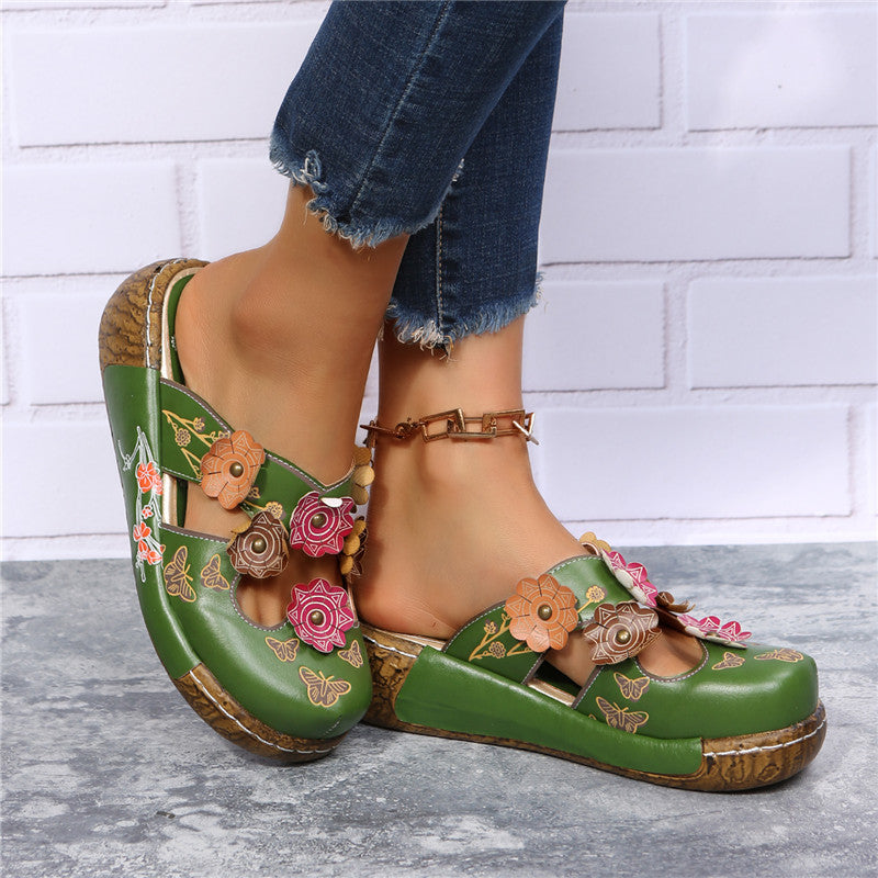 Chic Orthopedic Sandals with Unique Design