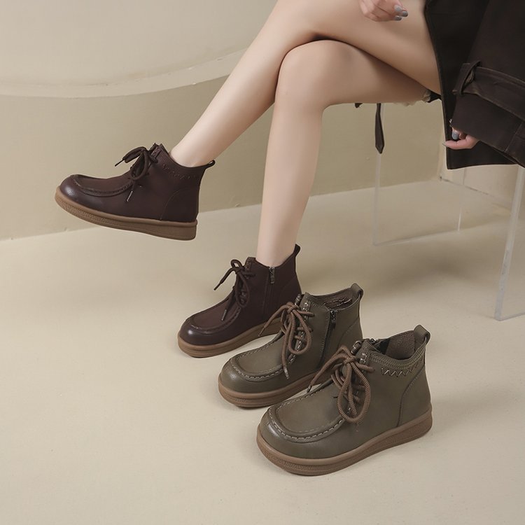 Graceful Orthopedic Boots for Modern Look