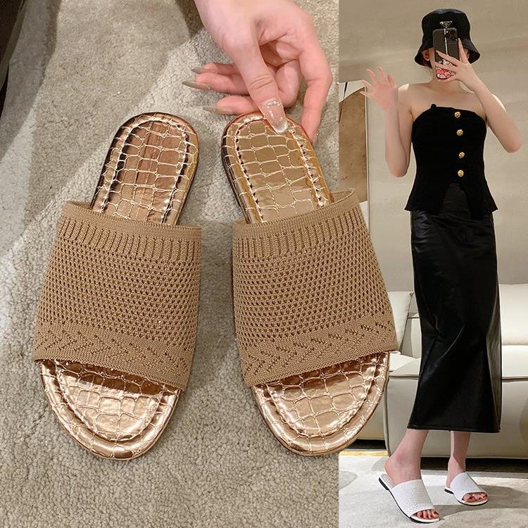 Graceful Orthopedic Sandals for Modern Look