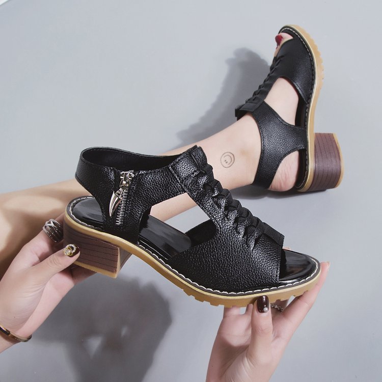 Graceful Orthopedic Sandals for Modern Look