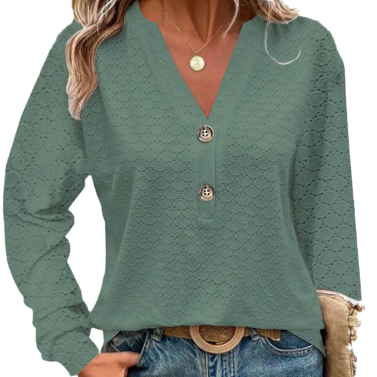 Beautifully Crafted Blouse in a Classic Style