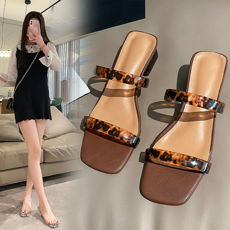Chic Orthopedic Sandals with Unique Design