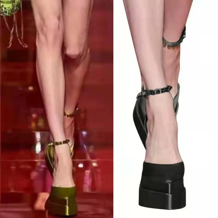 Graceful Orthopedic Sandals for Modern Look