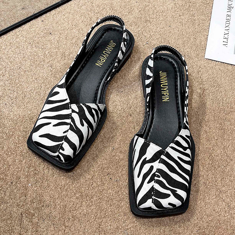 Graceful Orthopedic Sandals for Modern Look