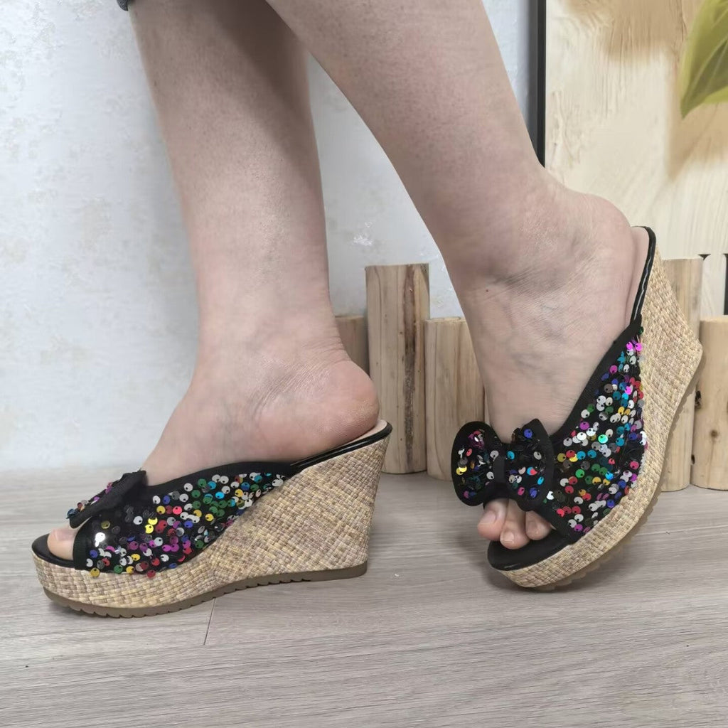 Chic Orthopedic Sandals with Unique Design