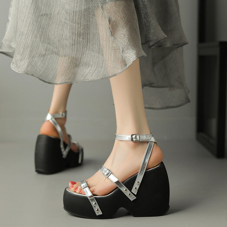 Beautifully Crafted Orthopedic Sandals