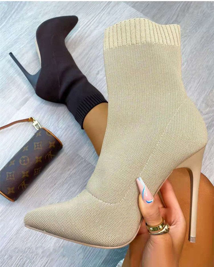 Graceful Orthopedic Boots for Modern Look