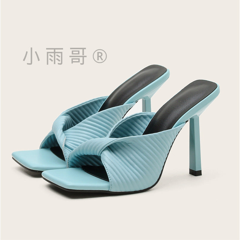 Graceful Orthopedic Sandals for Modern Look