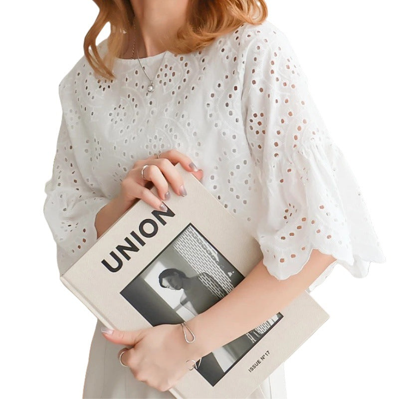Elegantly Styled Blouse for Everyday Wear