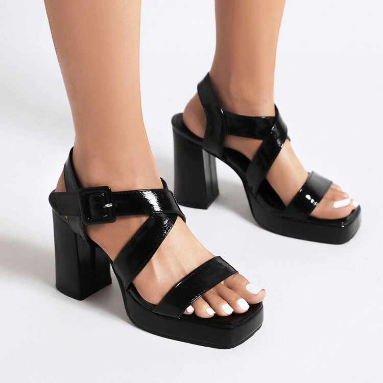 Graceful Orthopedic Sandals for Modern Look