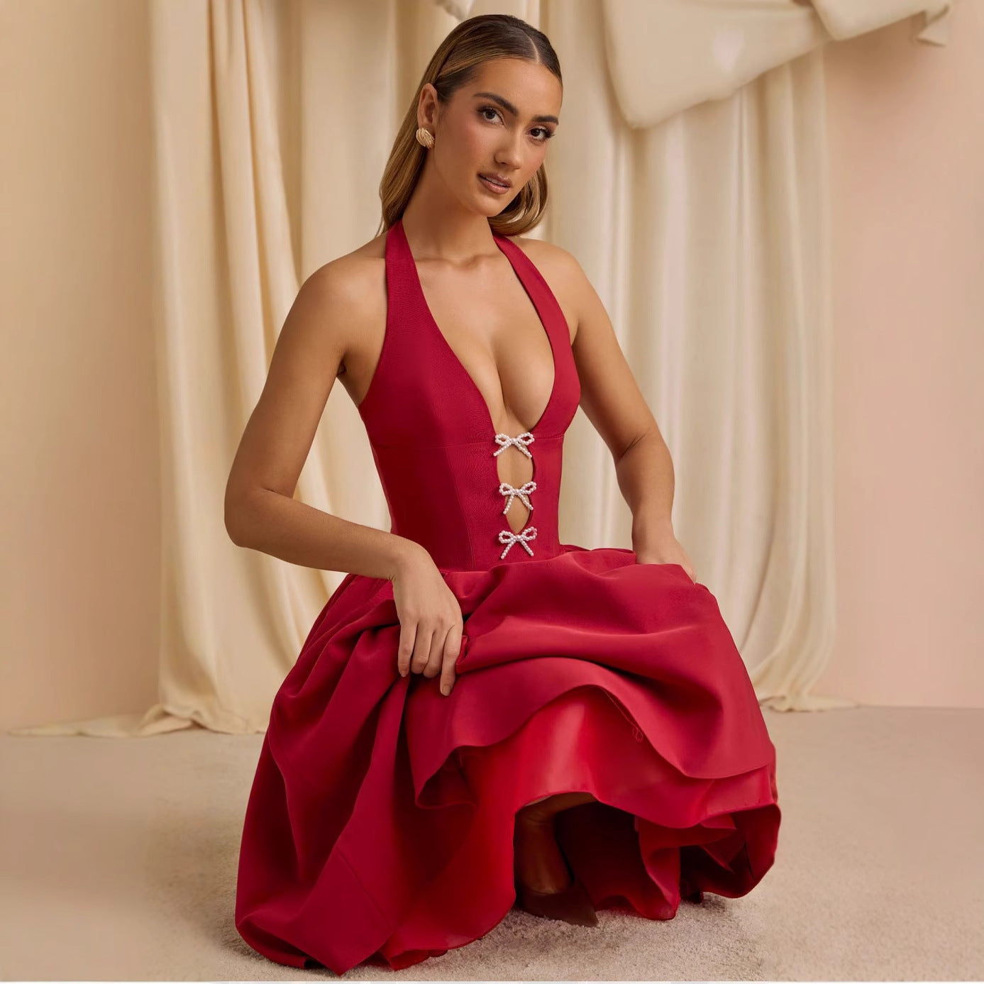Classic Vintage Dress with a Flattering Fit