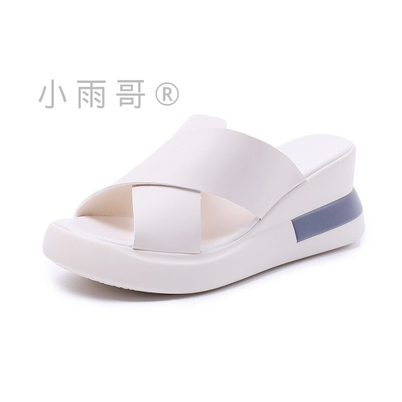 Chic Orthopedic Sandals with Unique Design