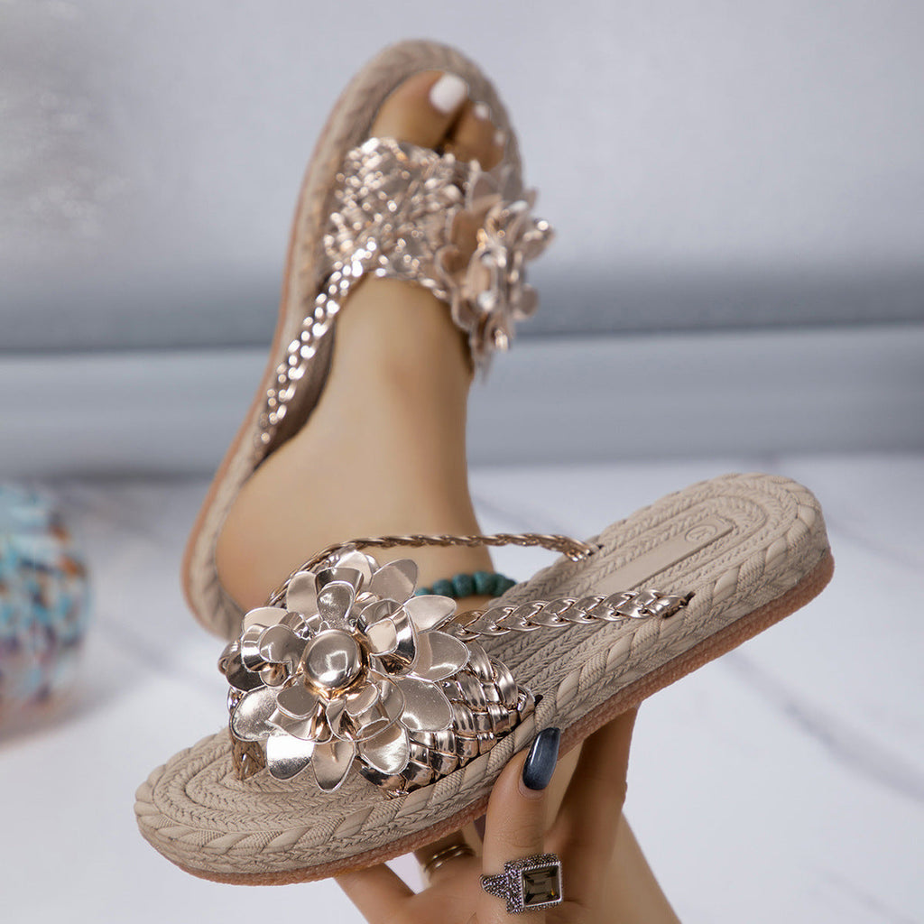 Graceful Orthopedic Sandals for Modern Look