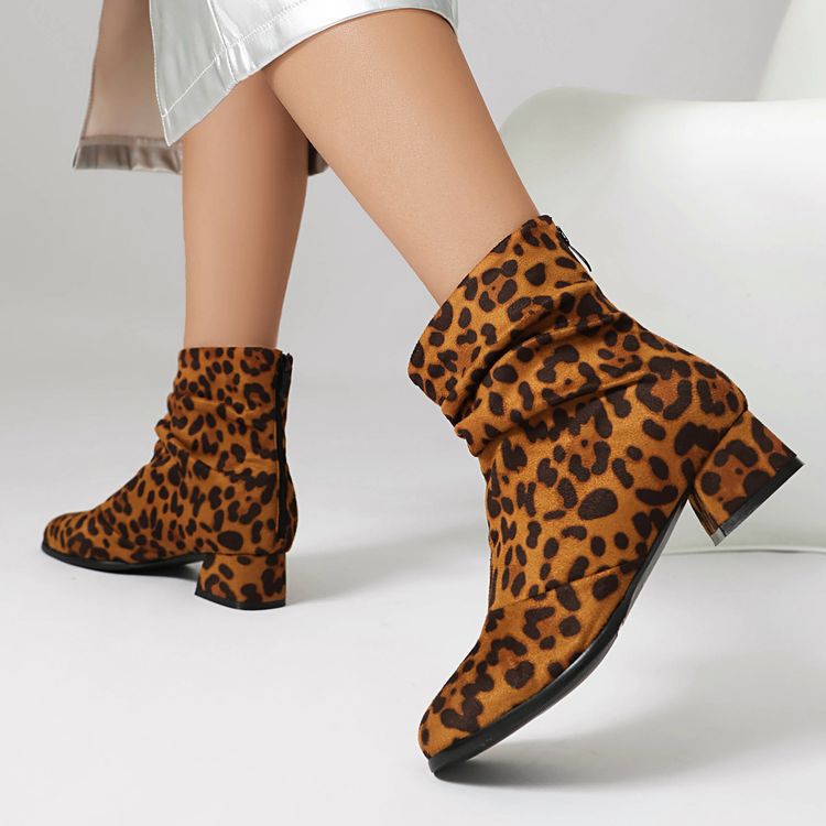 Graceful Orthopedic Boots for Modern Look