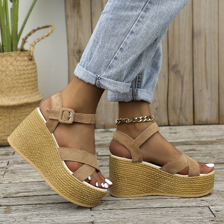 Chic Orthopedic Sandals with Unique Design