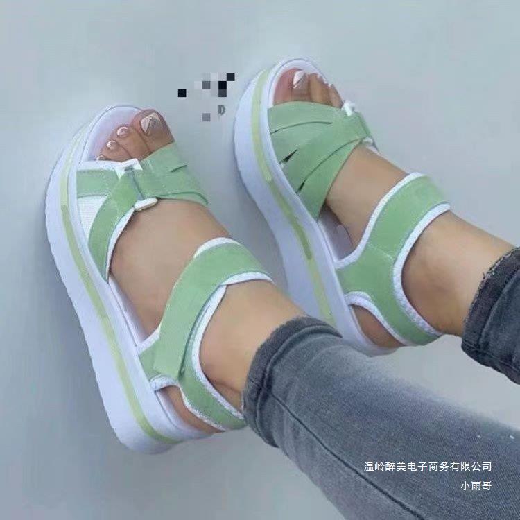 Chic Orthopedic Sandals with Unique Design