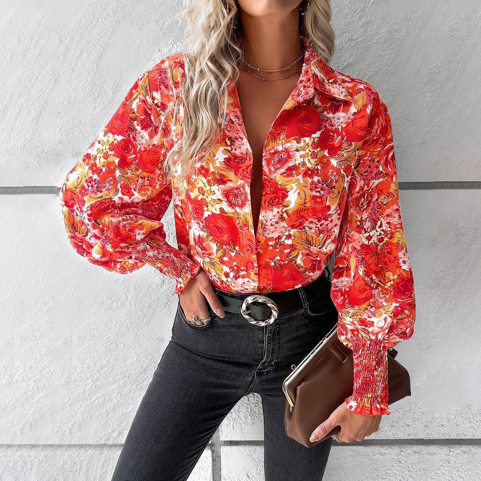 Beautifully Crafted Blouse in a Classic Style