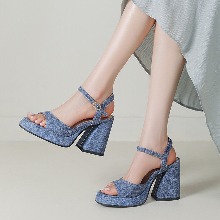 Graceful Orthopedic Sandals for Modern Look