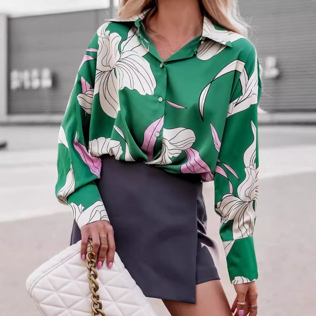 Classic Vintage Blouse with a Flattering Fit