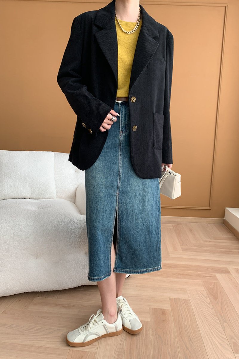 Classic Vintage & Enduringly Stylish Blouse