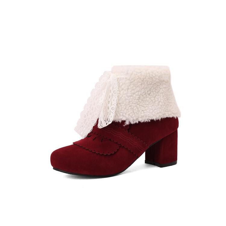 Graceful Orthopedic Boots for Modern Look