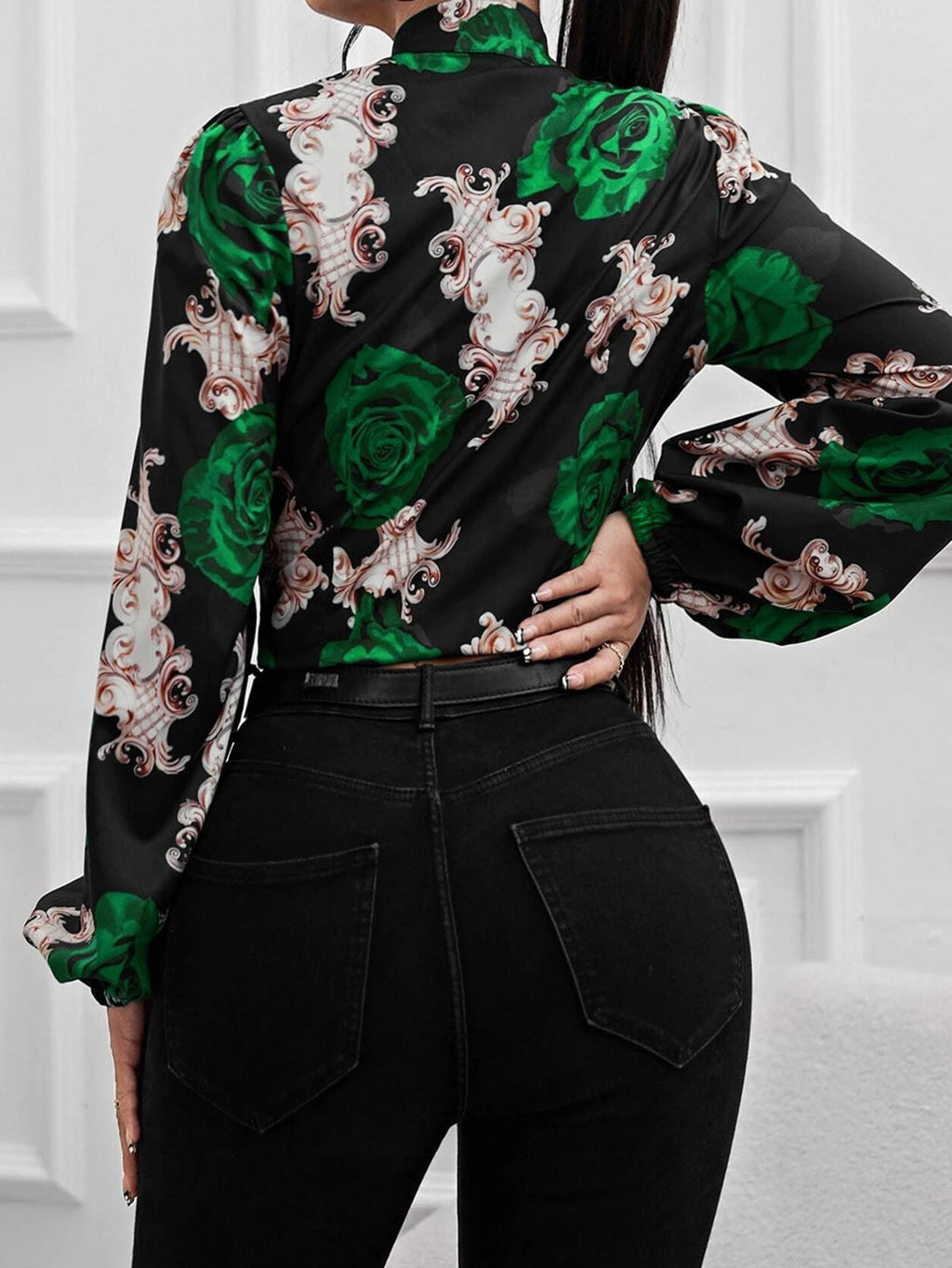 Beautifully Finished Blouse in a Timeless Design