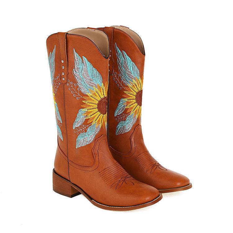 Chic Orthopedic Boots with Unique Design