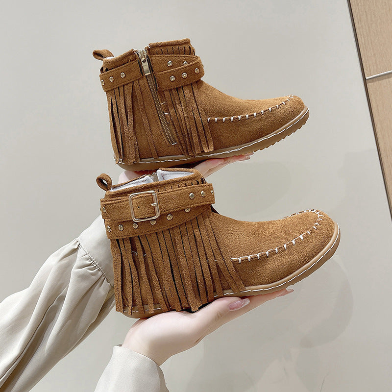 Graceful Orthopedic Boots for Modern Look